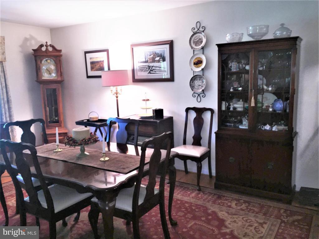 318 East Oregon Road Lititz, PA 17543 - Photo 17 of 38