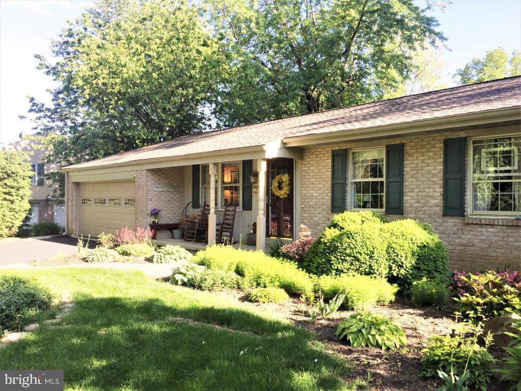 318 East Oregon Road Lititz, PA 17543 - Photo 3 of 38