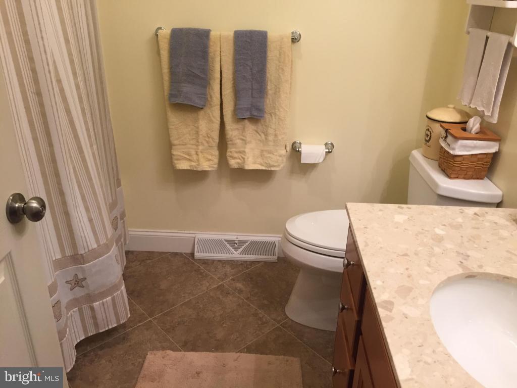 318 East Oregon Road Lititz, PA 17543 - Photo 24 of 38