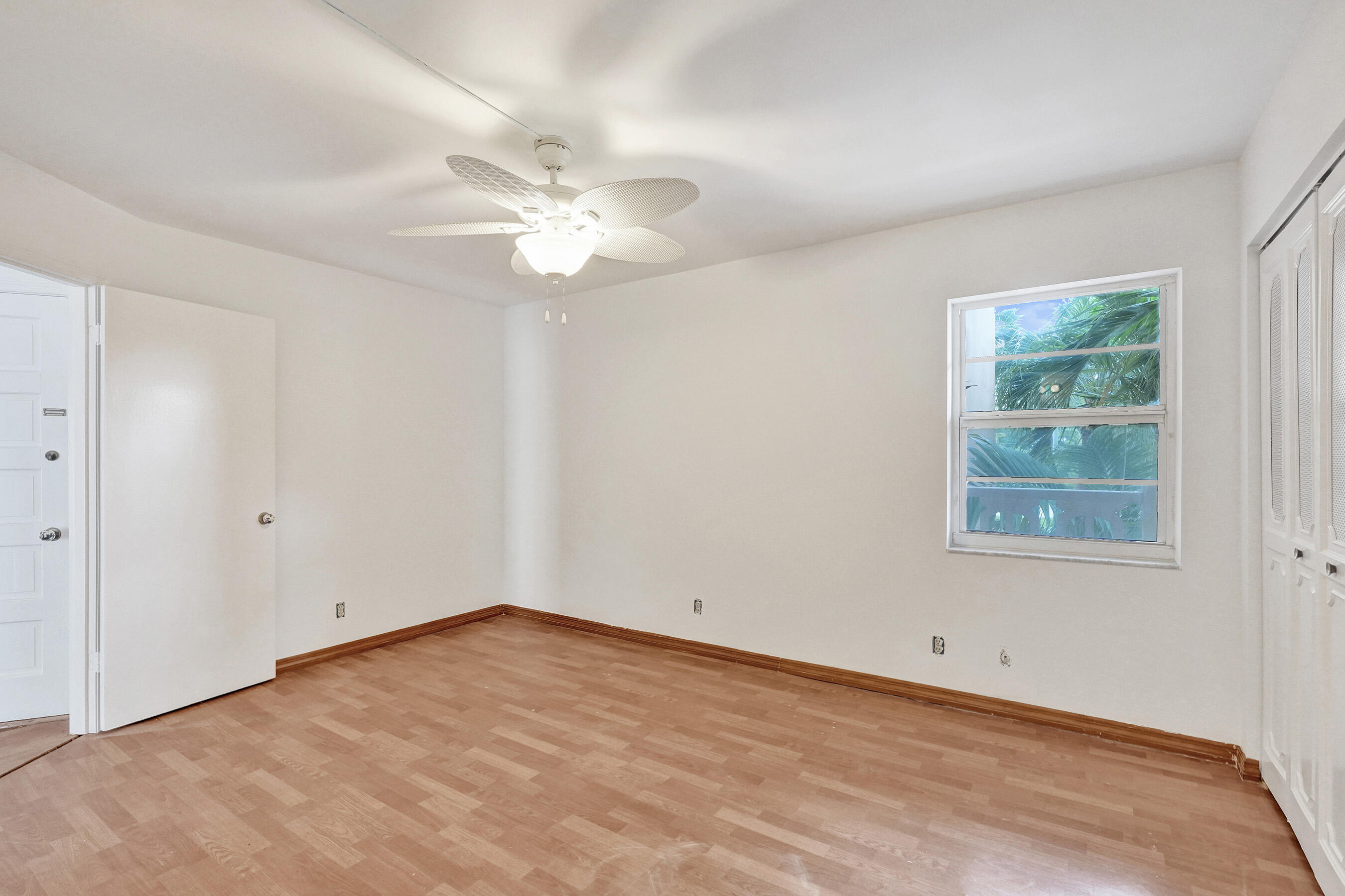 304 Golfview Road, Unit 304 North Palm Beach, FL 33408 - Photo 19 of 39 304Golfview304-Master Bed 2
