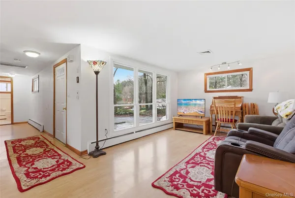 $3,500 | 19 King Street, Croton-on-Hudson, NY 10520