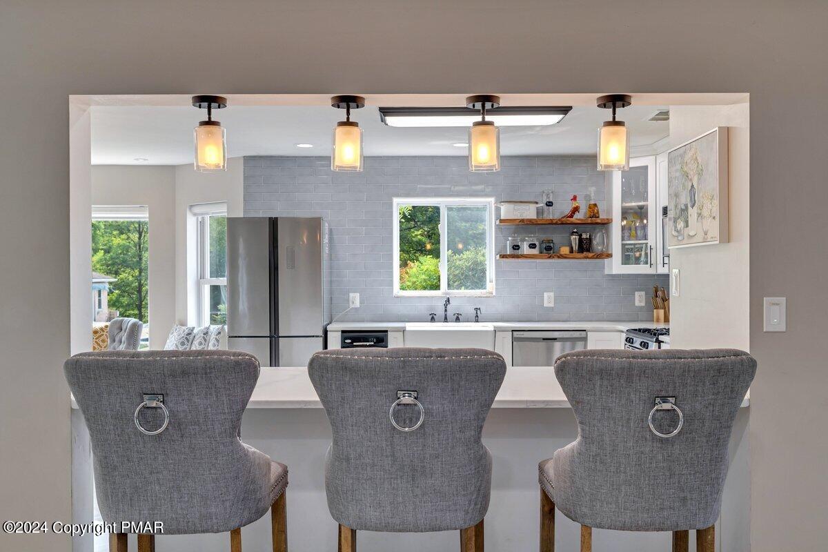 2175 Longview Drive Bushkill, PA 18324 - Photo 20 of 50 a view of a dining room with furniture and window