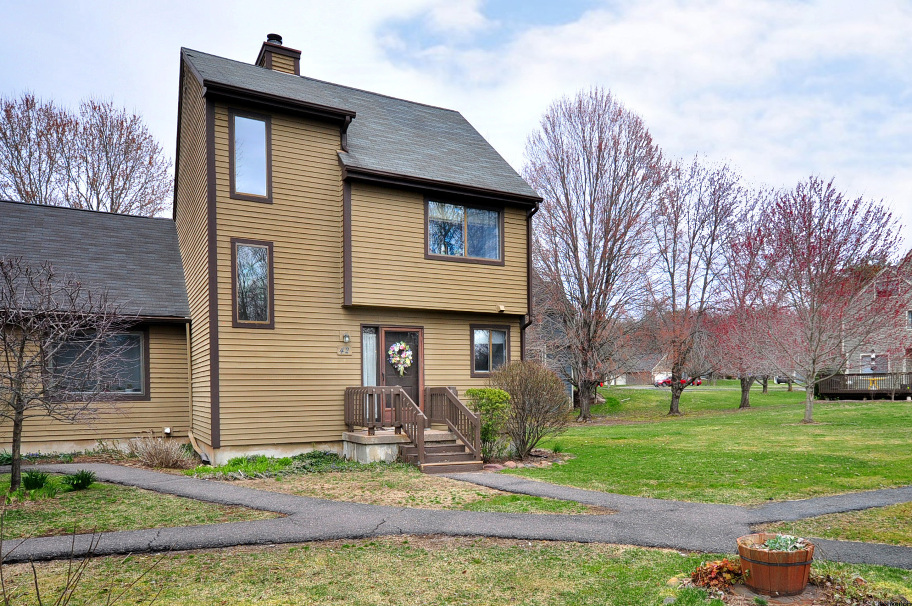 42 Silo Way, Unit 42 Bloomfield, CT 06002 - Photo 1 of 1