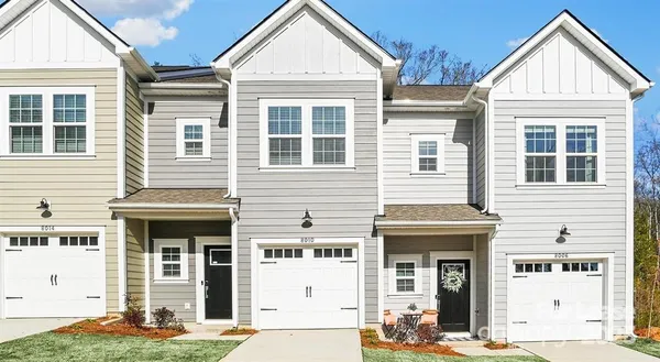 $2,716 | 9100 Bluedale Road, Unit BEECHWOOD, Charlotte, NC 28216