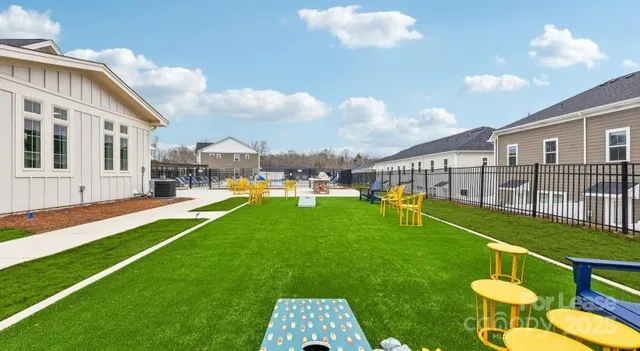 $2,399 | 9100 Bluedale Road, Unit BEECHWOOD, Charlotte, NC 28216