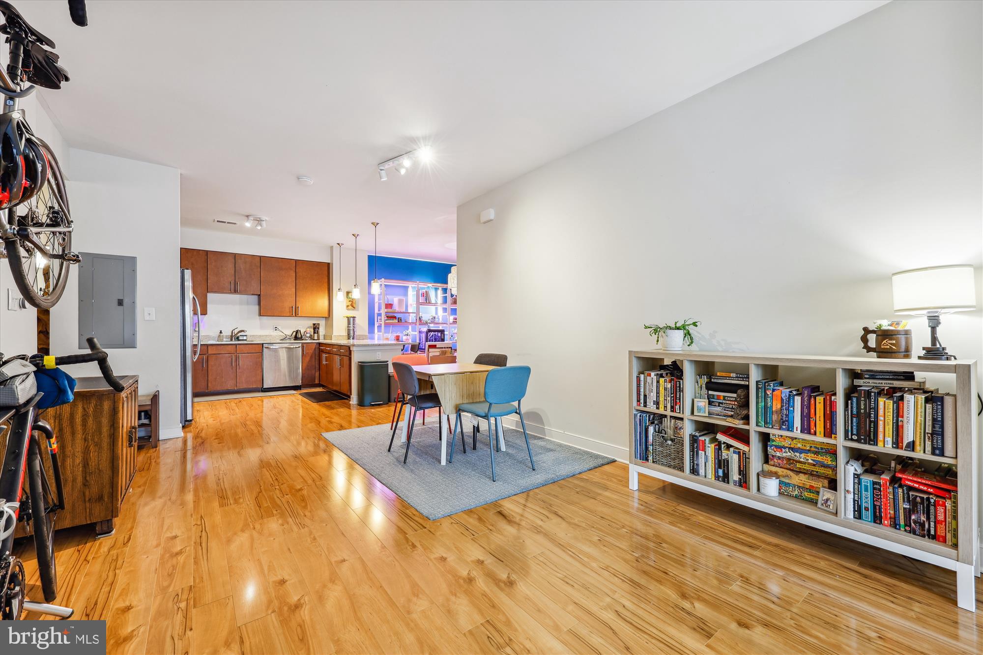 8005 13th Street, Unit 411 Silver Spring, MD 20910 - Photo 23 of 65 Dining area
