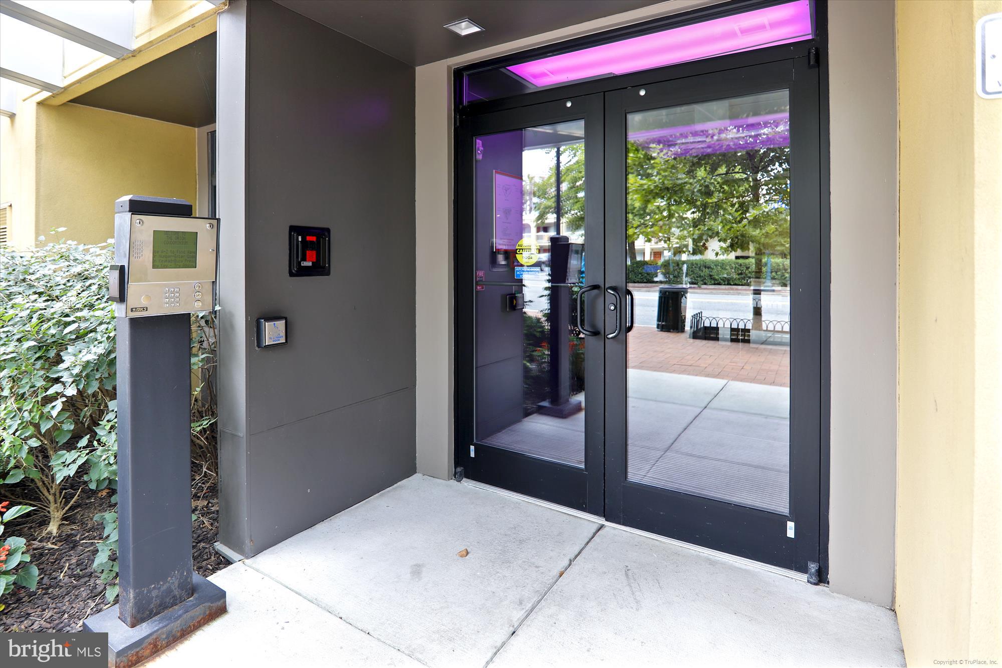 8005 13th Street, Unit 411 Silver Spring, MD 20910 - Photo 3 of 65 Front door
