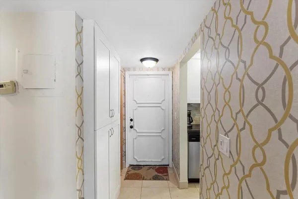 $210,000 | 2755 West Atlantic Avenue, Unit 208B, Delray Beach, FL 33445