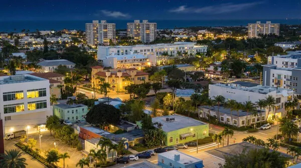 $210,000 | 2755 West Atlantic Avenue, Unit 208B, Delray Beach, FL 33445