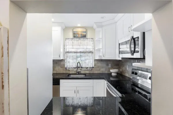 $210,000 | 2755 West Atlantic Avenue, Unit 208B, Delray Beach, FL 33445