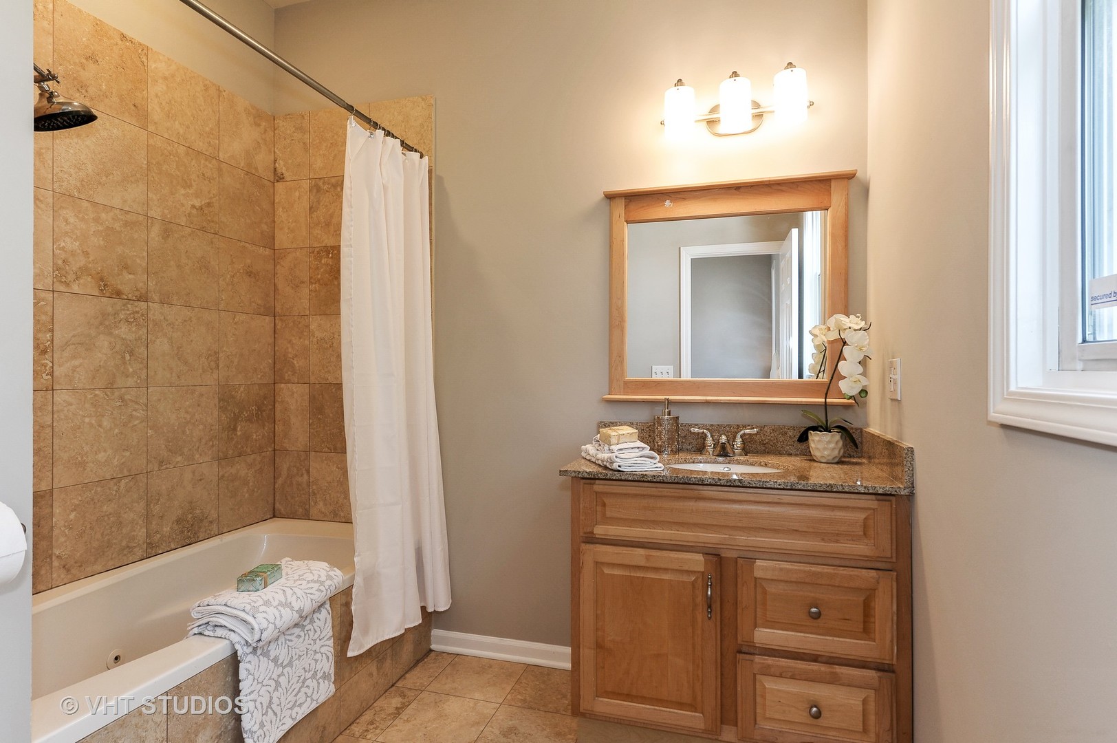 1517 West Fry Street, Unit 2 Chicago, IL 60642 - Photo 11 of 15