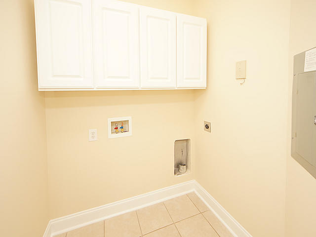 1713 Basildon Road Mount Pleasant, SC 29466 - Photo 15 of 28 Laundry Room