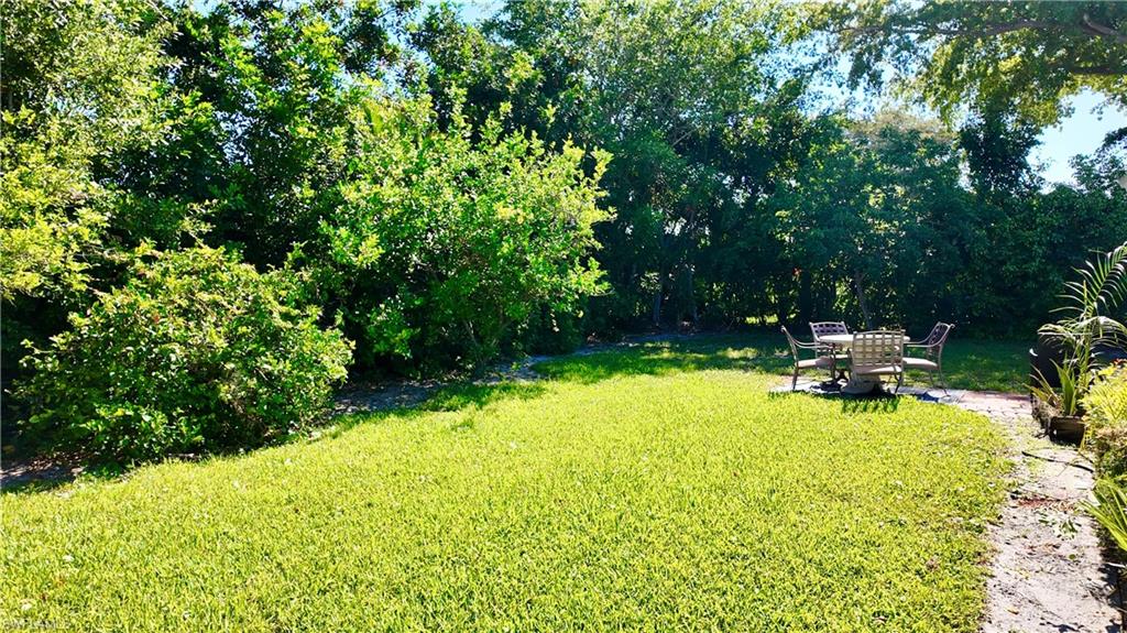 541 Landmark Drive Naples, FL 34112 - Photo 16 of 17