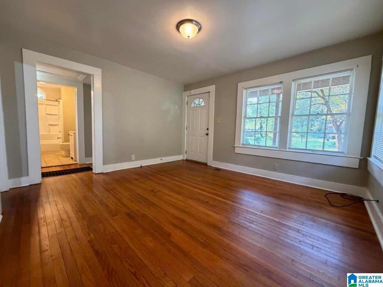 511 Tupelo Way Center Point, AL 35215 - Photo 3 of 11 Gallery Image 3