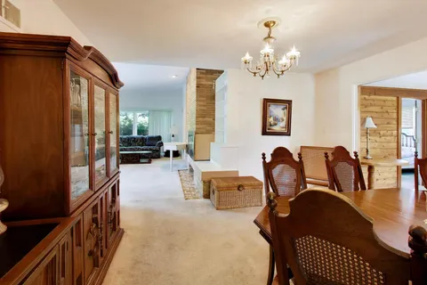 $599,500 | 245 Ann Street, Clarendon Hills, IL 60514