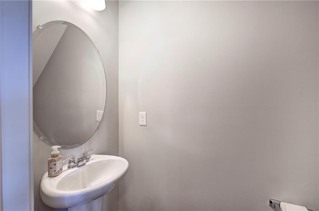 25 Winter Pointe Northwest Cartersville, GA 30121 - Photo 6 of 43 a bathroom with a sink and a mirror