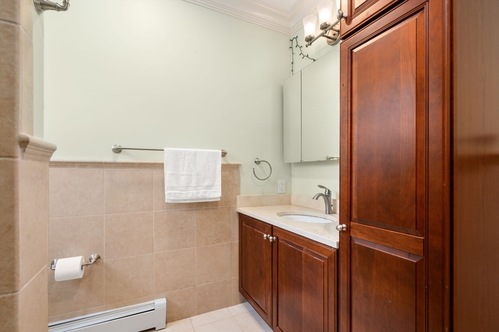82 Brook Road Weston, MA 02493 - Photo 23 of 39