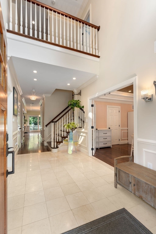 82 Brook Road Weston, MA 02493 - Photo 5 of 39