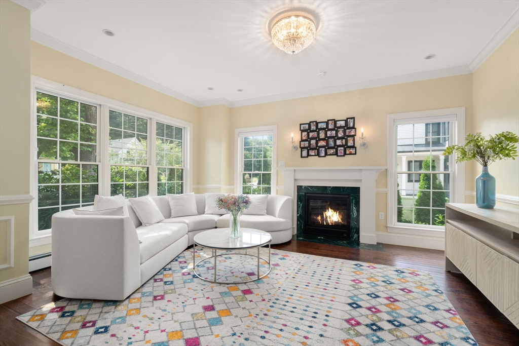 82 Brook Road Weston, MA 02493 - Photo 7 of 39