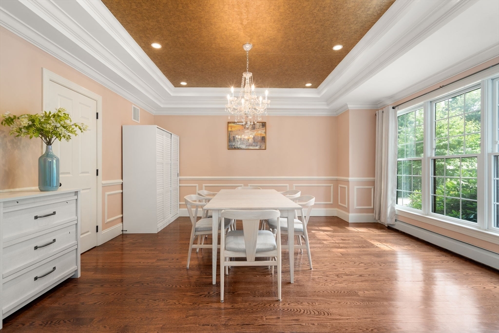 82 Brook Road Weston, MA 02493 - Photo 8 of 39