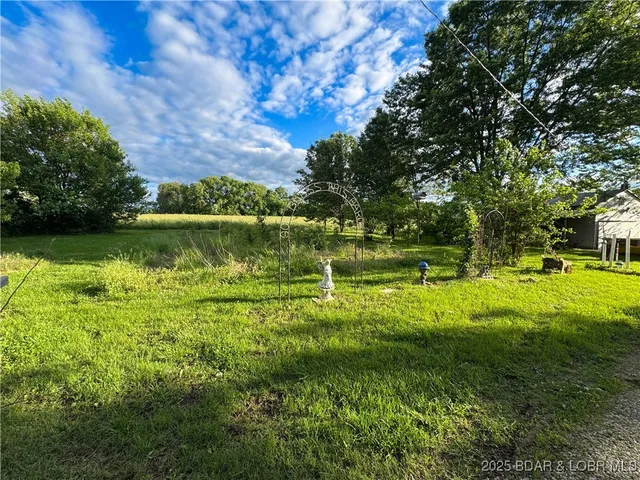 $423,900 | 15794 Hwy D, Versailles, MO 65084