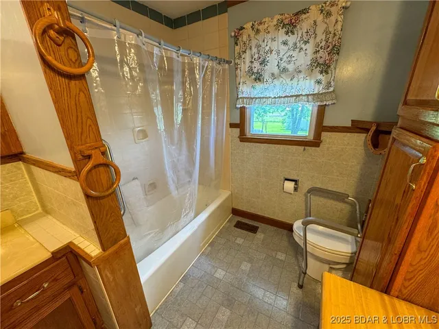 $423,900 | 15794 Hwy D, Versailles, MO 65084