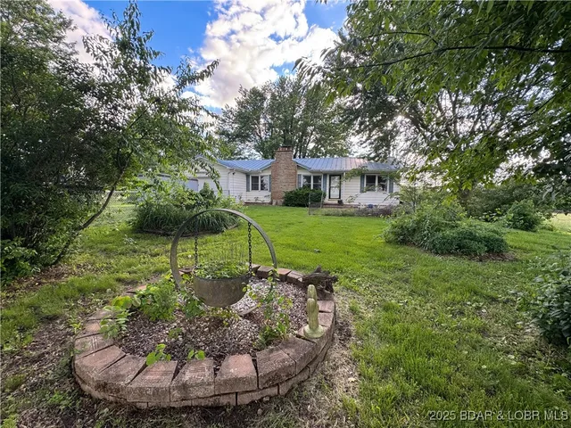 $423,900 | 15794 Hwy D, Versailles, MO 65084