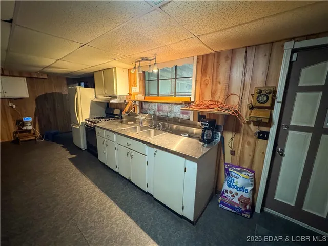 $423,900 | 15794 Hwy D, Versailles, MO 65084