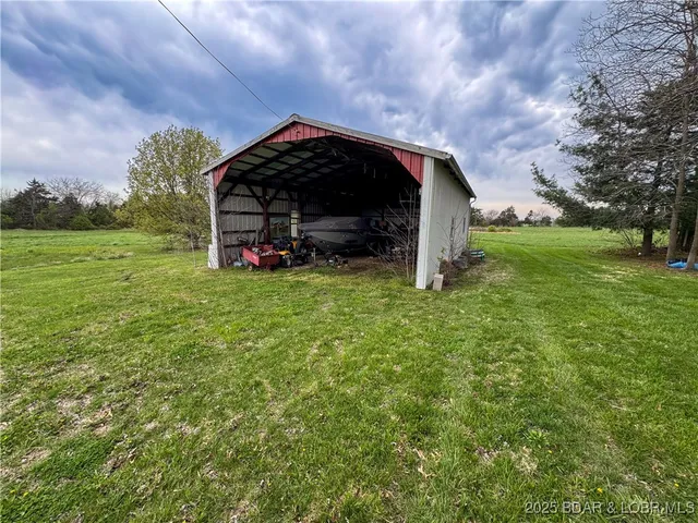 $423,900 | 15794 Hwy D, Versailles, MO 65084