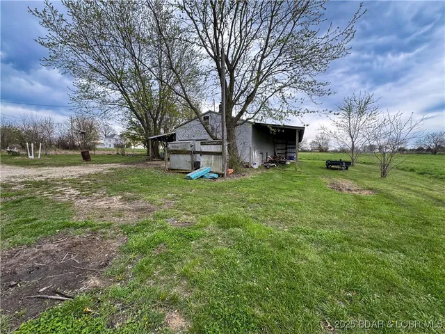 $423,900 | 15794 Hwy D, Versailles, MO 65084