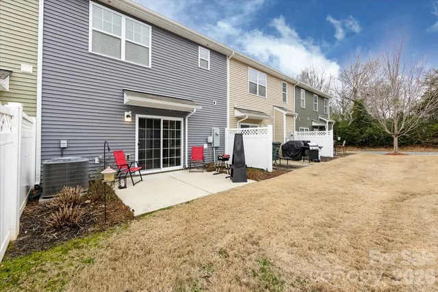 $310,000 | 2512 Madeline Meadow Drive, Charlotte, NC 28217