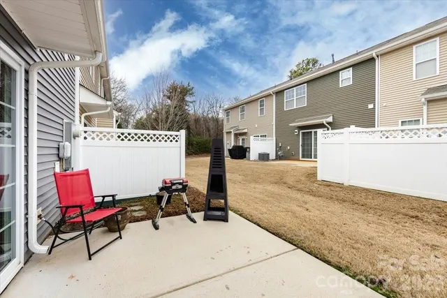 $310,000 | 2512 Madeline Meadow Drive, Charlotte, NC 28217