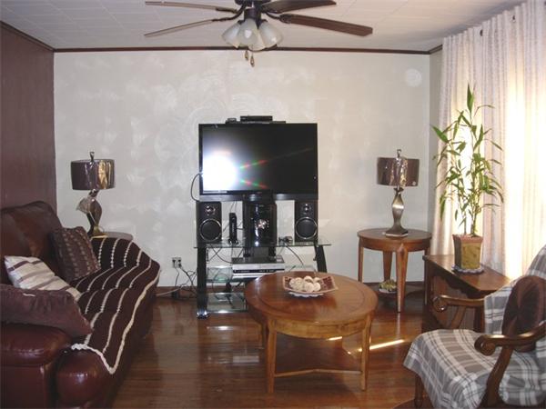 244 East Street Springfield, MA 01104 - Photo 2 of 17 Gallery Image 2