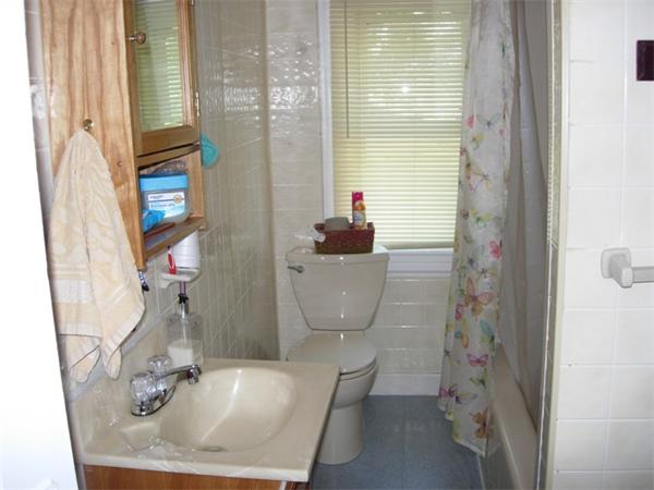 244 East Street Springfield, MA 01104 - Photo 8 of 17 Gallery Image 8