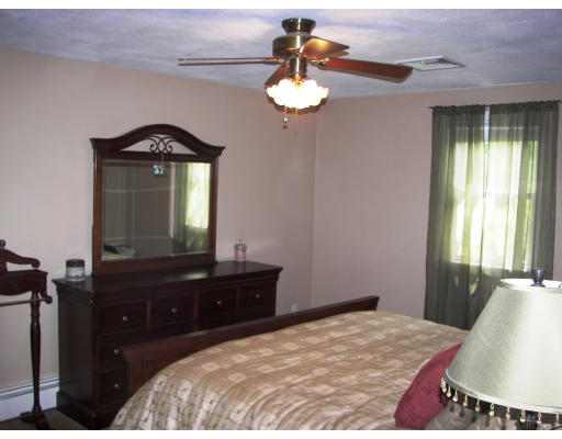 476 Old Post Road Walpole, MA 02081 - Photo 12 of 19 Gallery Image 12