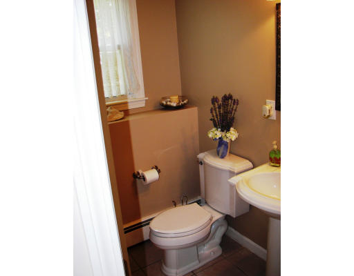 476 Old Post Road Walpole, MA 02081 - Photo 17 of 19 Gallery Image 17