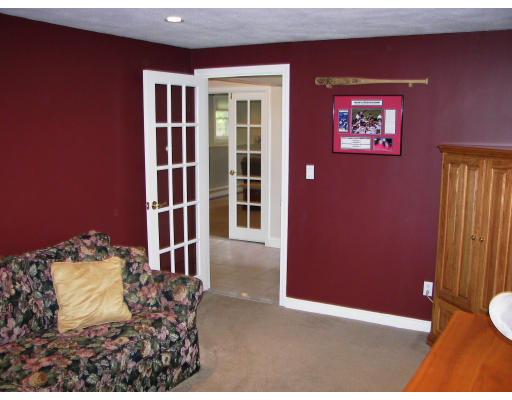 476 Old Post Road Walpole, MA 02081 - Photo 9 of 19 Gallery Image 9