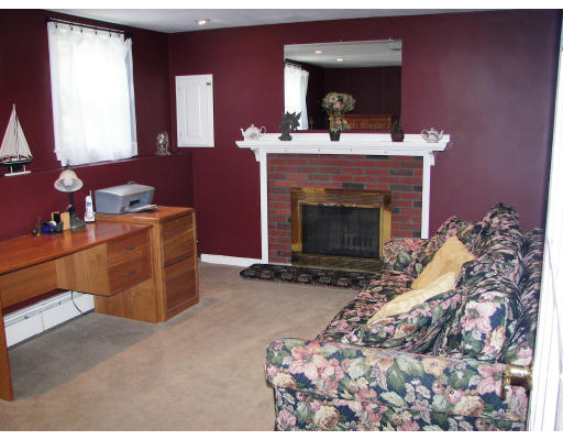476 Old Post Road Walpole, MA 02081 - Photo 10 of 19 Gallery Image 10