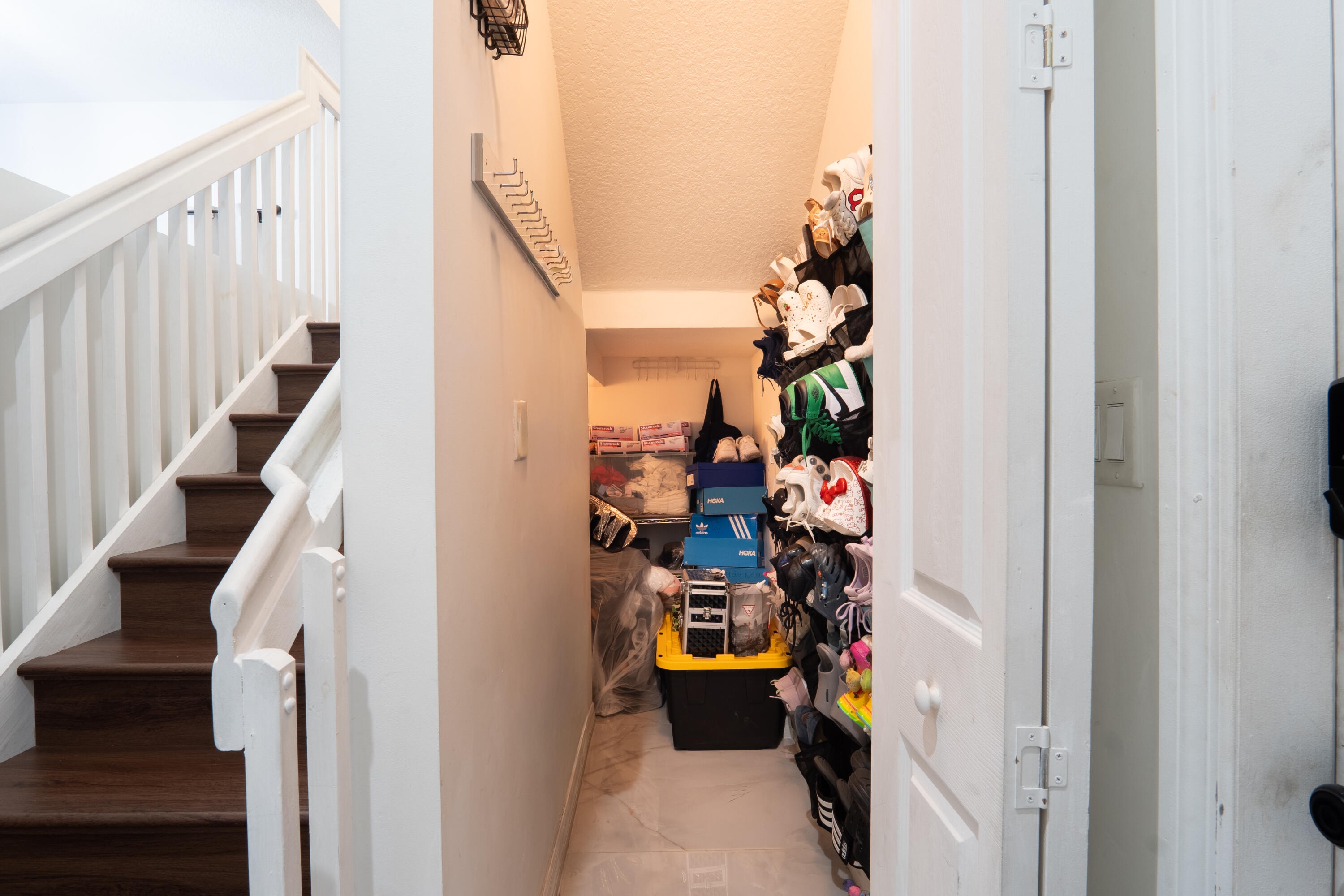 3573 Southwest 92nd Avenue Miramar, FL 33025 - Photo 17 of 24 a view of entryway