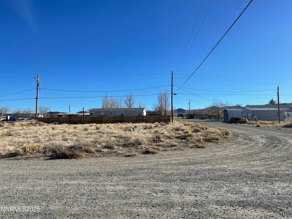 $18,000 | 38 Buffalo Lane, Yerington, NV 89447