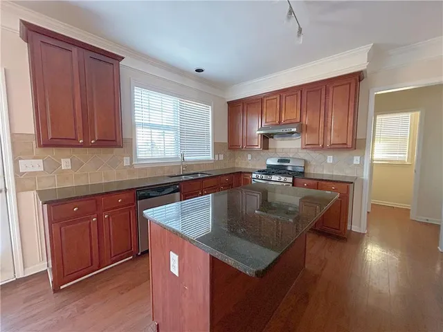 $2,380 | 810 Courageous Court, Lawrenceville, GA 30043