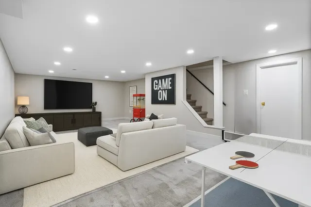 $995,000 | 215 45th Street, Western Springs, IL 60558