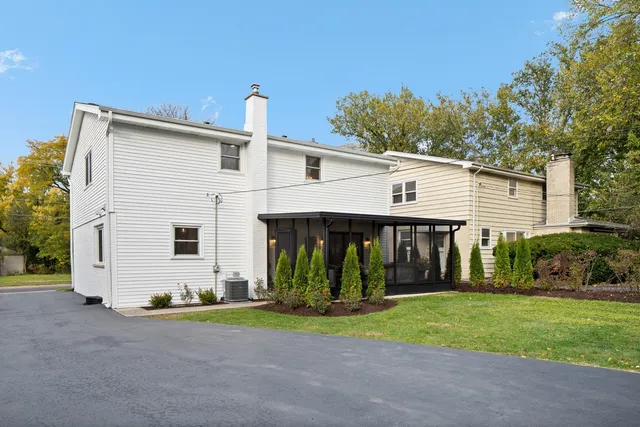 $995,000 | 215 45th Street, Western Springs, IL 60558