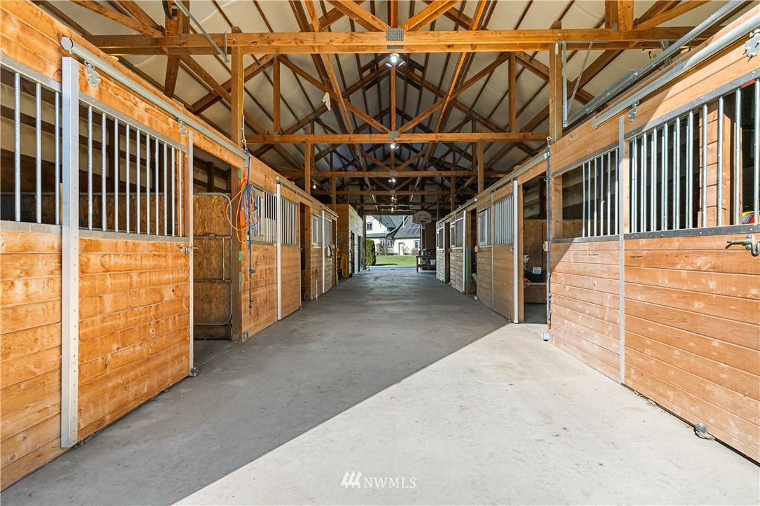 2693 Lindsay Road Everson, WA 98247 - Photo 7 of 40 a view of a porch