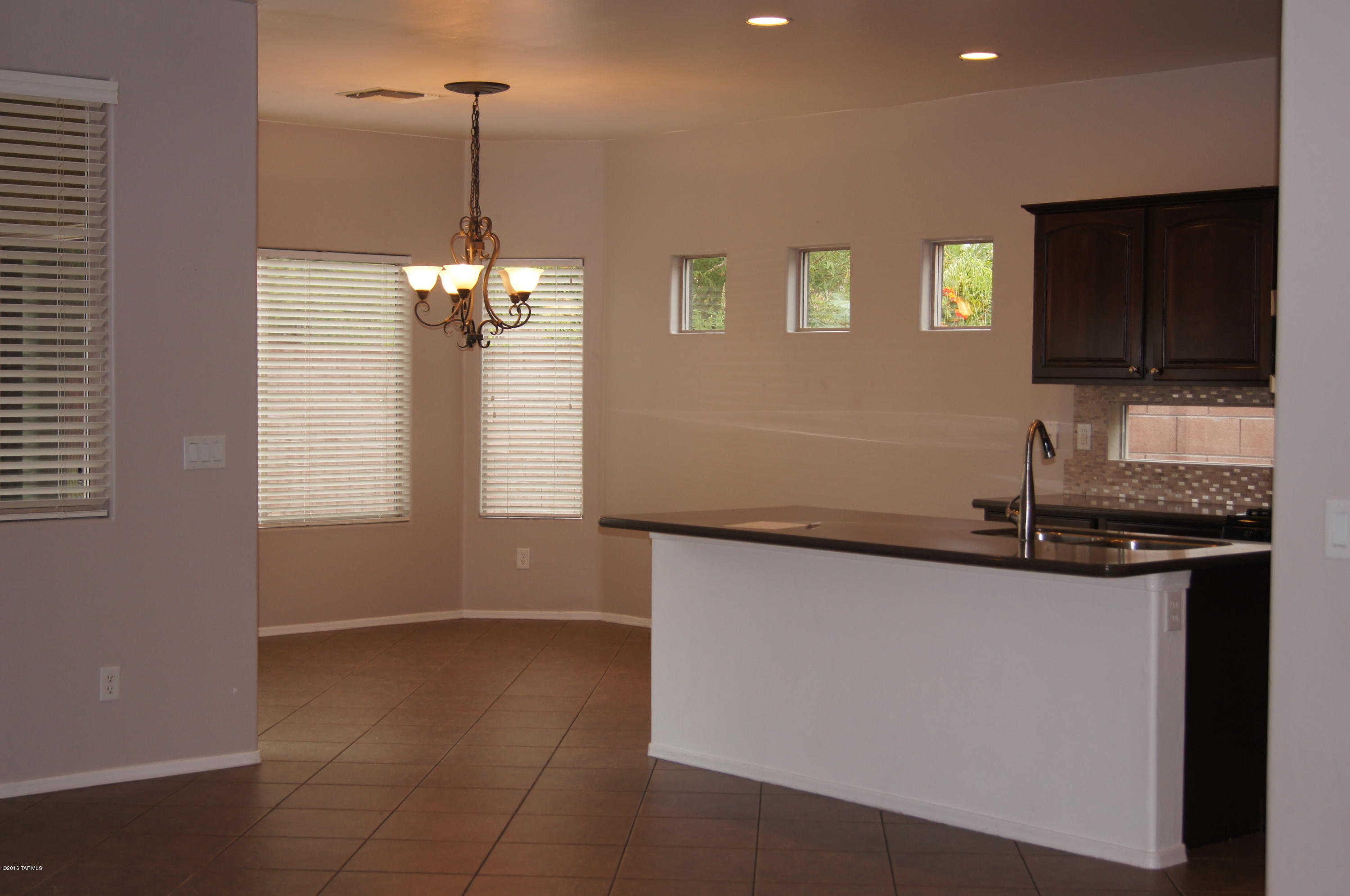 11745 North Sage Brook Road Tucson, AZ 85737 - Photo 9 of 27