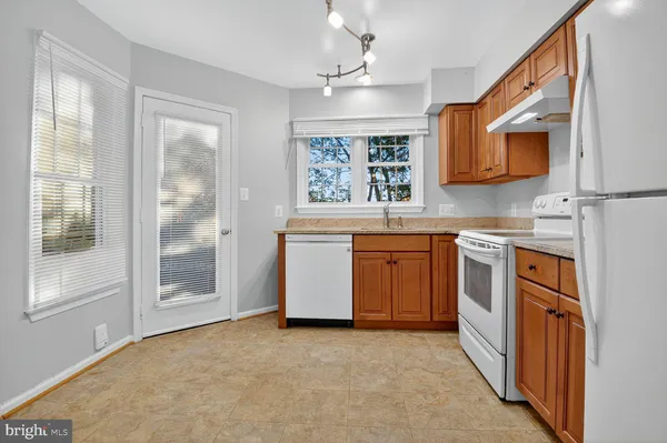 $372,000 | 11116 Beaver Trail Court, Unit 11116, Reston, VA 20191