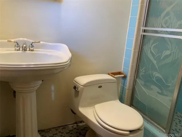 $3,500 | 20 Gildare Drive, East Northport, NY 11731