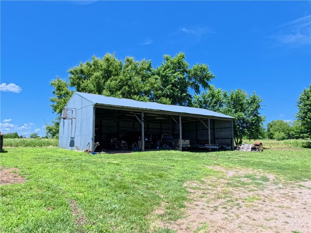 579 Hamilton Road Pomona, KS 66076 - Photo 8 of 9