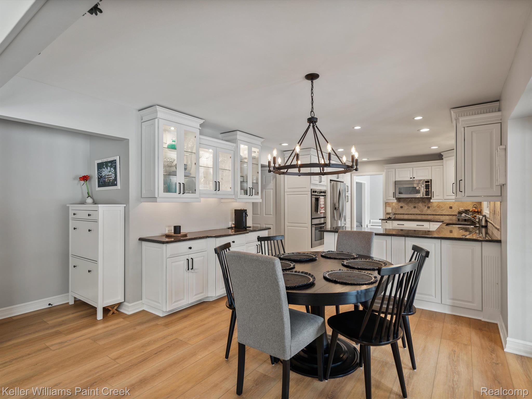 335 Lake Forest Road Rochester, MI 48309 - Photo 14 of 44 Gallery Image 14
