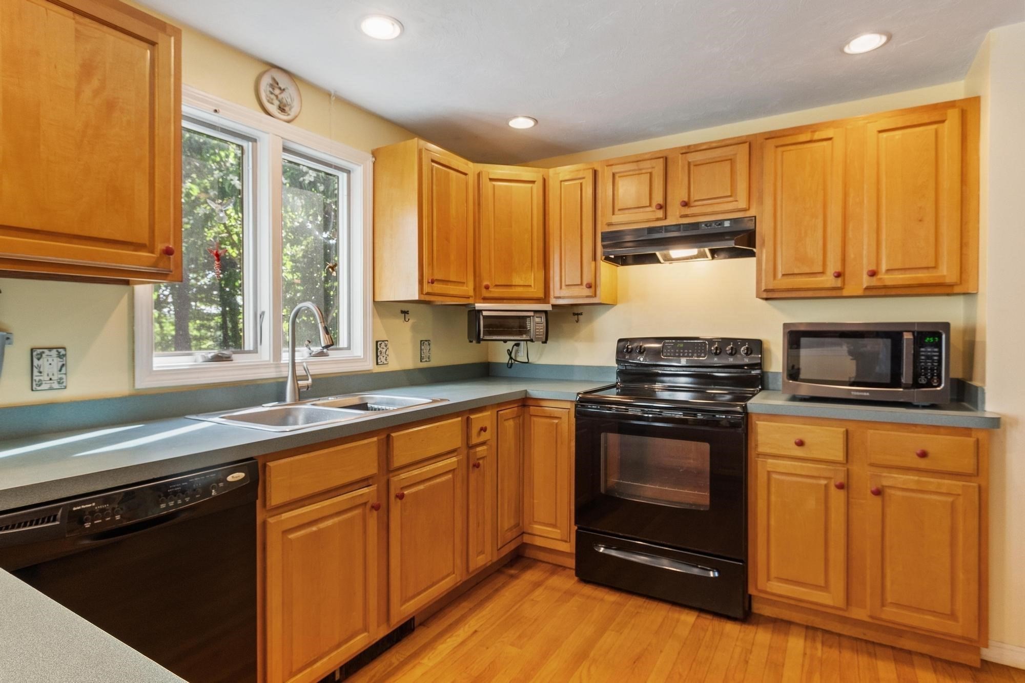 144 North Row Road Sterling, MA 01564 - Photo 9 of 28 Gallery Image 9